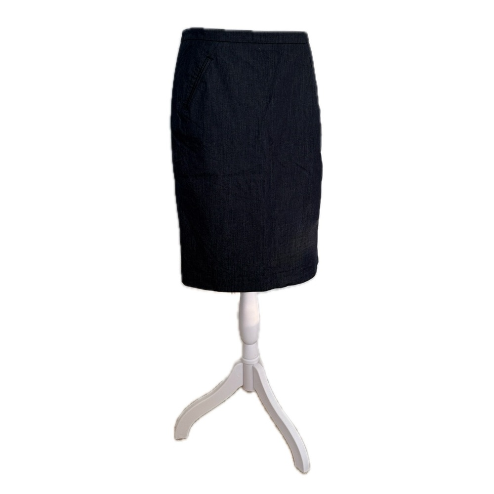 LOFT Pencil Skirt, size 8, Dark Chambray